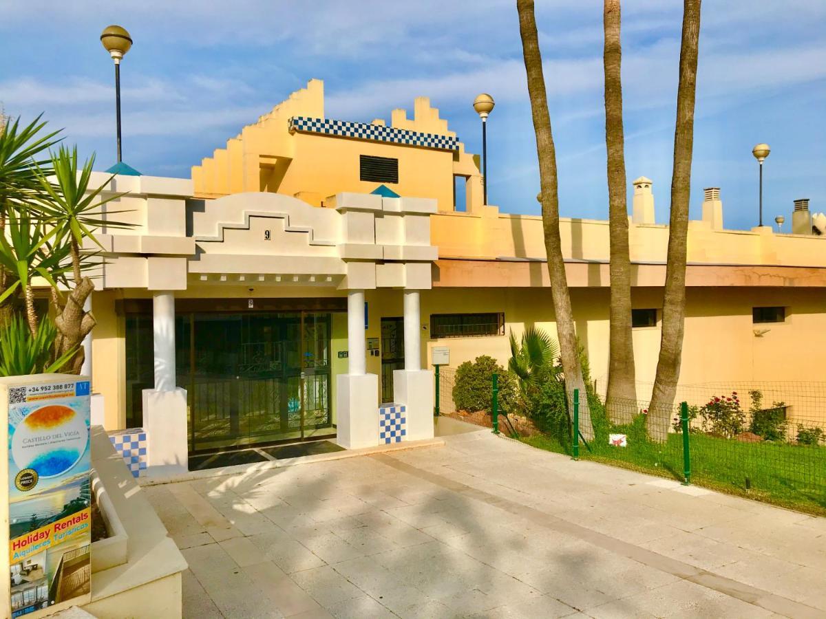 Apartamentos Turisticos Castillo Del Vigia 托雷莫利诺斯 外观 照片