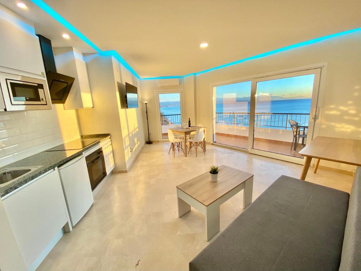 Apartamentos Turisticos Castillo Del Vigia 托雷莫利诺斯 外观 照片