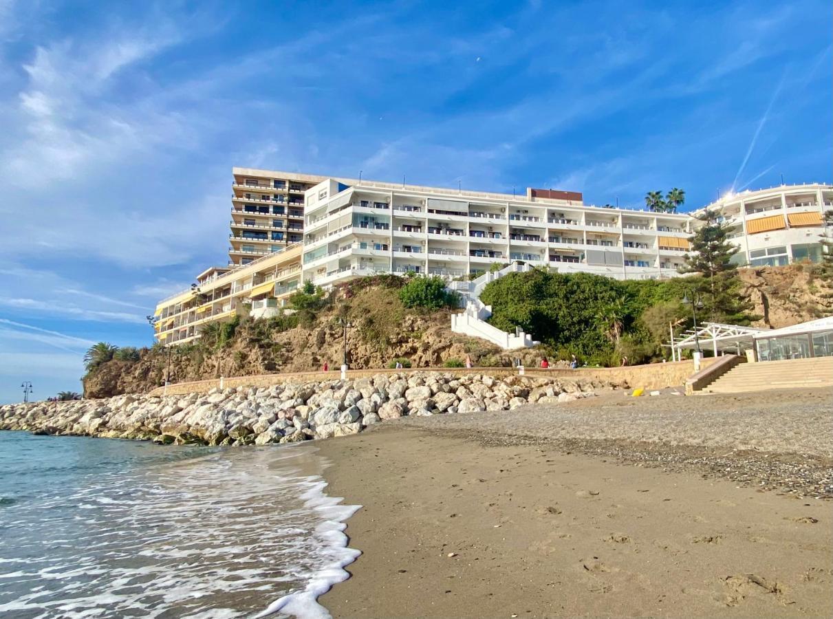 Apartamentos Turisticos Castillo Del Vigia 托雷莫利诺斯 外观 照片